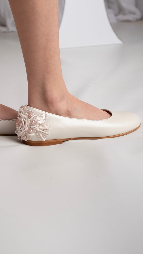 TNY Communion Shoes Off White Bronze Beaded